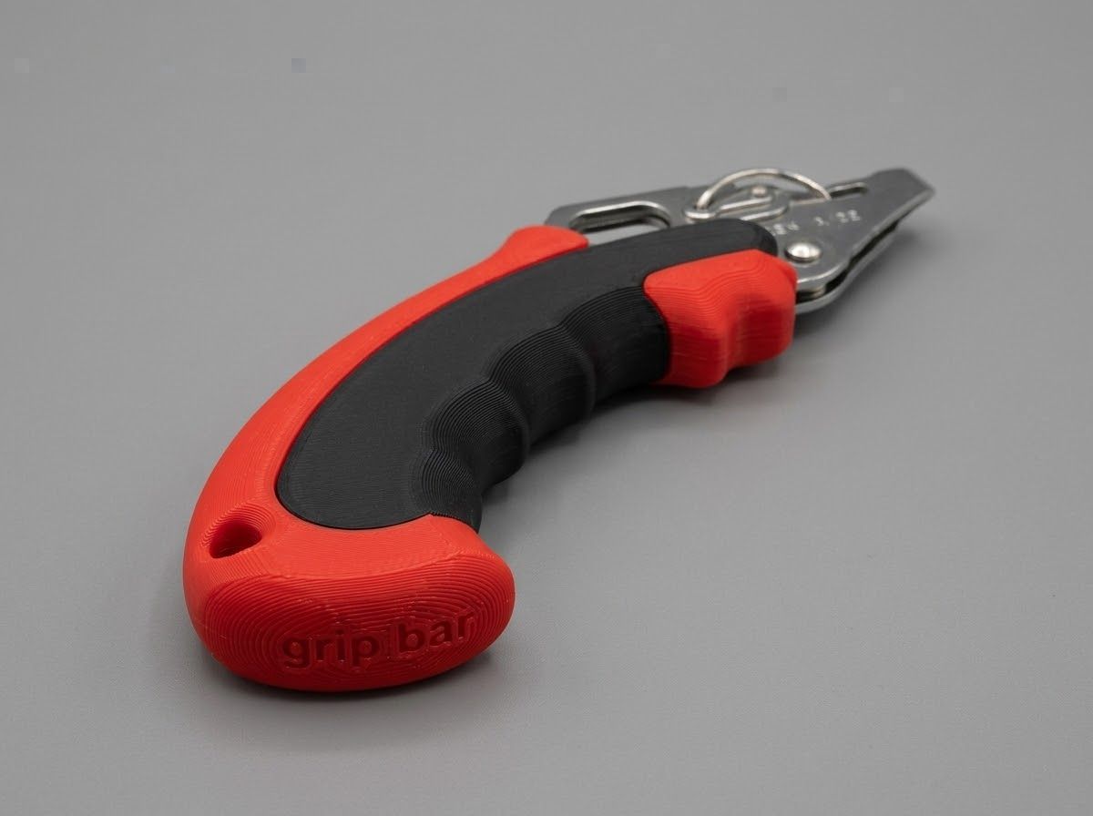 grip bar an einer Zange montiert